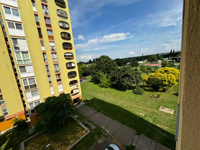 Eladó lakás Pécs, Uránváros 46 nm