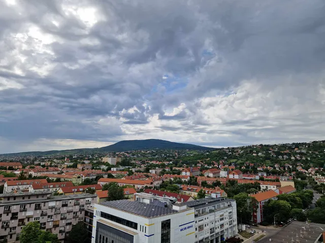 Eladó lakás Pécs, Uránváros 54 nm