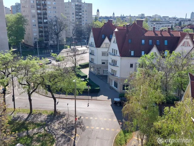 Eladó lakás Debrecen, Vénkert 65 nm