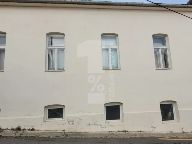 Eladó ház Pécs, Belváros 510 nm