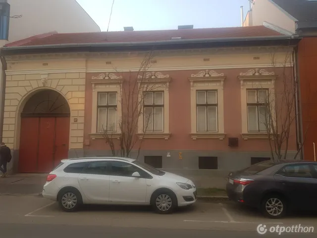 Eladó ház Debrecen, Belváros 165 nm