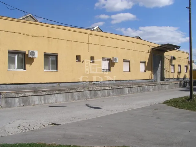 Eladó kereskedelmi és ipari ingatlan Kaposvár 3328 nm