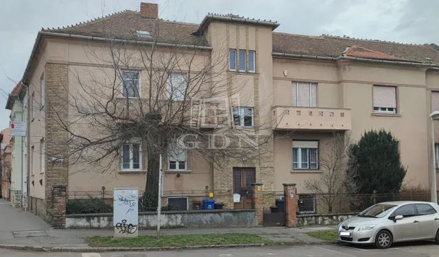 Eladó lakás Pécs, Belváros 87 nm