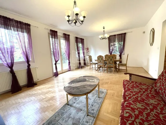 Dunakeszi eladó családi ház 2+3 fél szobás: 130 millió Ft