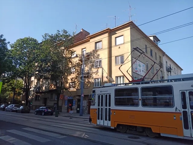 Eladó lakás Budapest II. kerület 71 nm