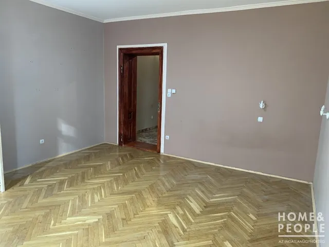 Eladó lakás Szeged, Móraváros 40 nm