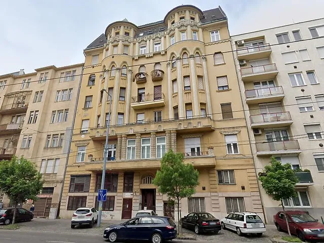 Eladó kereskedelmi és ipari ingatlan Budapest XIII. kerület, Angyalföld 256 nm