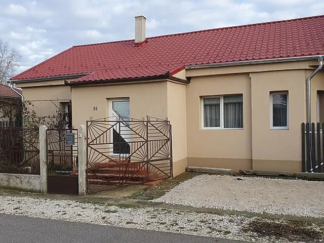 Eladó ház Debrecen 110 nm