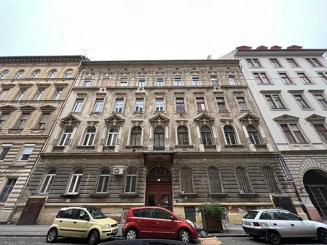 Eladó lakás Budapest VI. kerület 44 nm