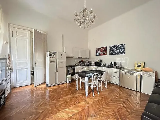 Eladó lakás Budapest VI. kerület 75 nm