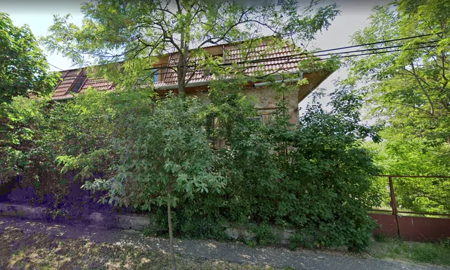 Eladó ház Budapest XV. kerület, Pestújhely 250 nm