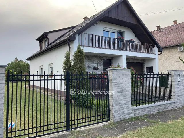 Eladó ház Debrecen, Lencztelep 138 nm