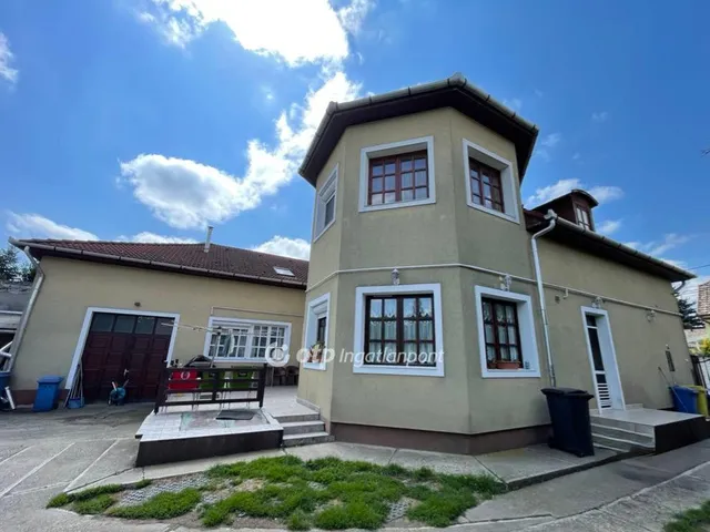 Eladó ház Miskolc, Bulgárföld 262 nm