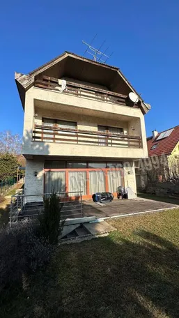 Budapest II. kerület eladó családi ház 8 szobás: 199 millió Ft