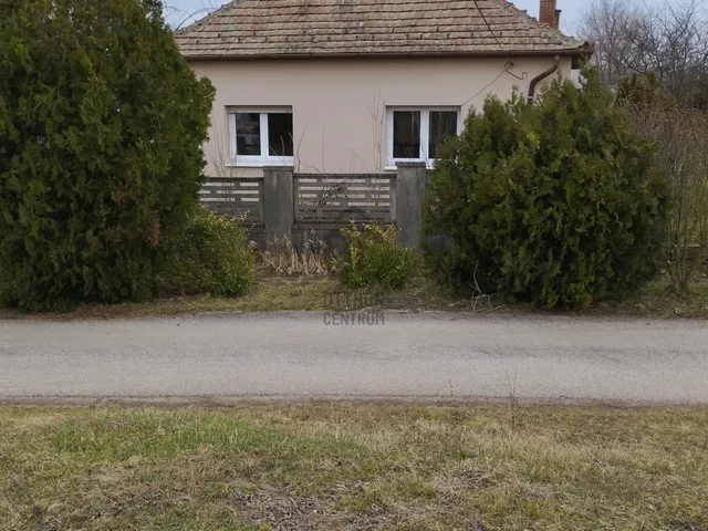 Eladó ház Veszprém, Kádárta 83 nm